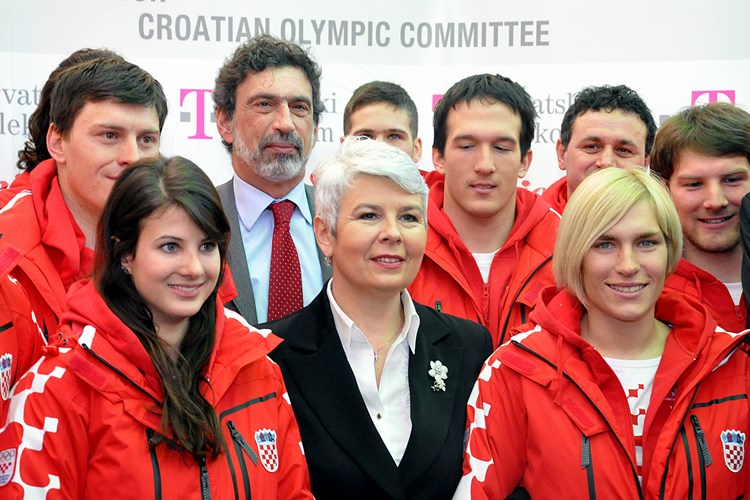 Slika /2016/Glavno tajništvo/ENG/novosti/Arhiva/predsjednica_vlade_na_predstavljanju_hrvatske_olimpijske_delegacije.jpg